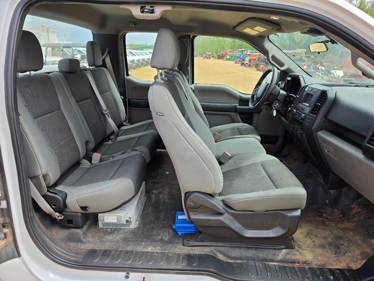 2019-ford-f150-xl-image-8