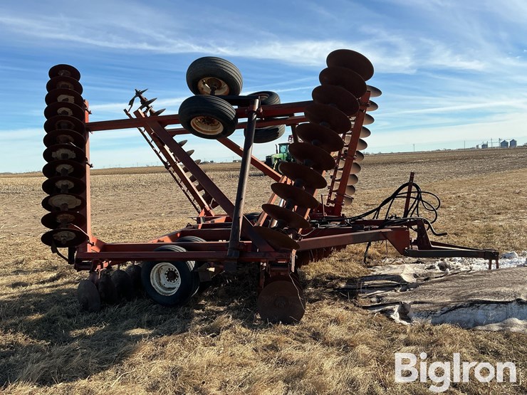 international-490-image-4