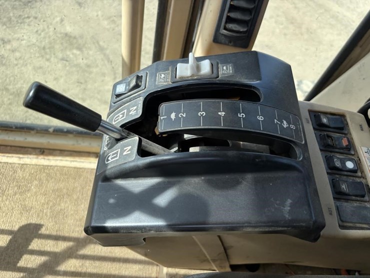 2006-caterpillar-143h-image-51