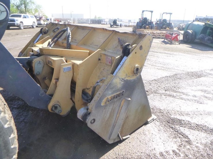 2005-deere-624j-image-11