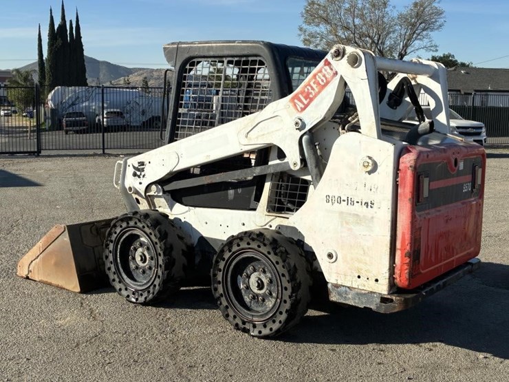 2017-bobcat-s570-image-4