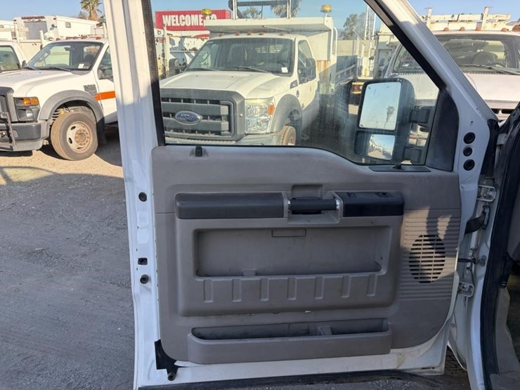 2008-ford-f350-image-10