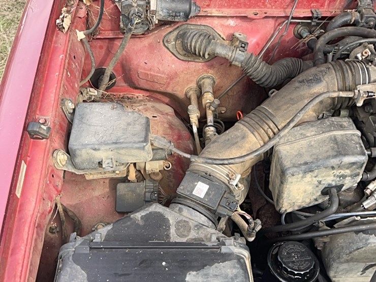 1995-toyota-tacoma-image-4