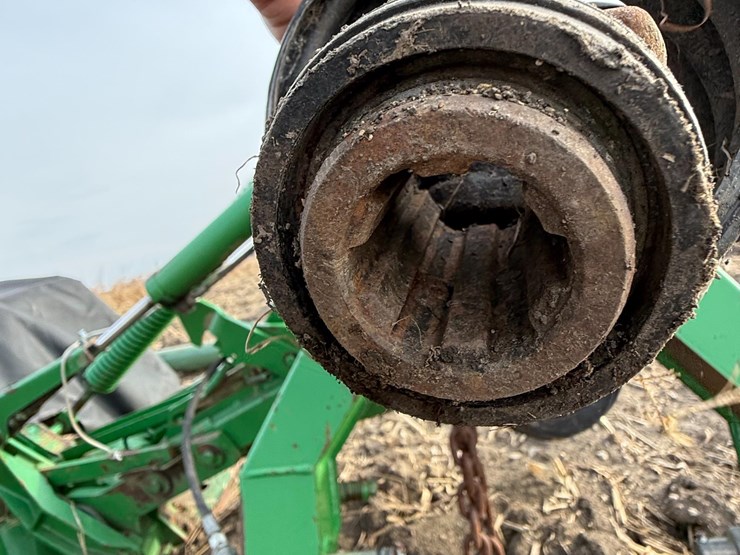 john-deere-275-image-10