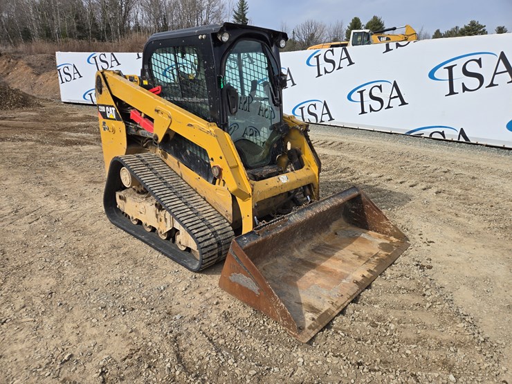 2017-caterpillar-239d-image-7