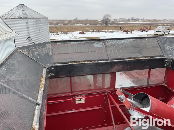 1990-case-ih-1660-image-10