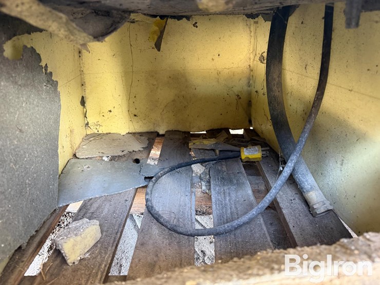 petersen-waterers-super-pete-34c-cattle-waterer-image-10