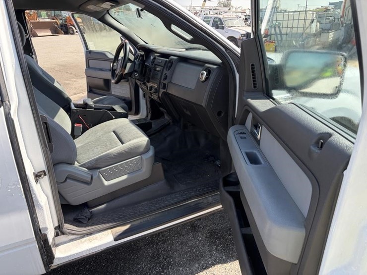 2012-ford-f150-xl-image-9