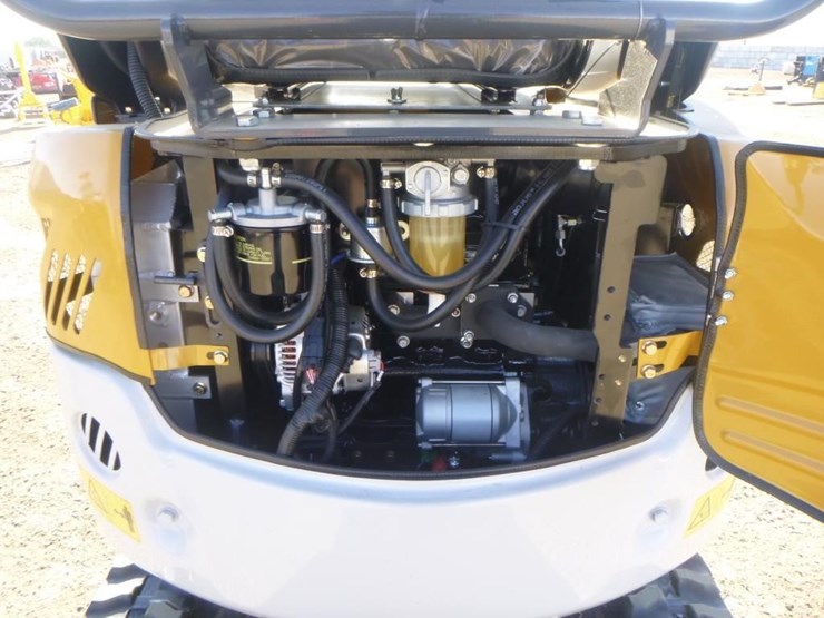 me20-hydraulic-excavator-image-24