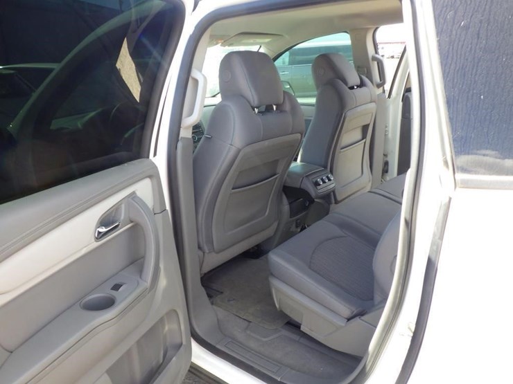 2014-chevrolet-traverse-image-7