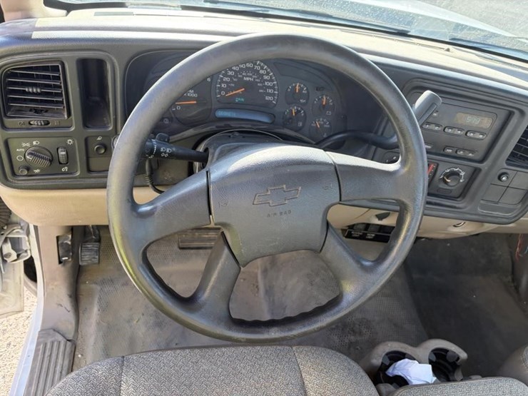 2005-chevrolet-2500-image-11