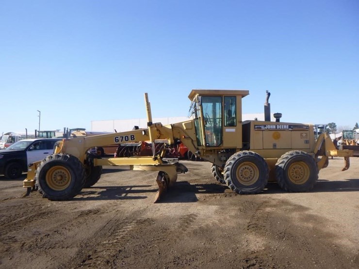 1996-deere-670b-image-5