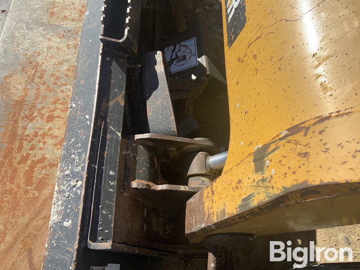 2008-caterpillar-246c-image-13