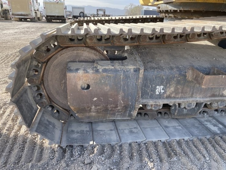 2013-komatsu-pc290-lc-10-image-30