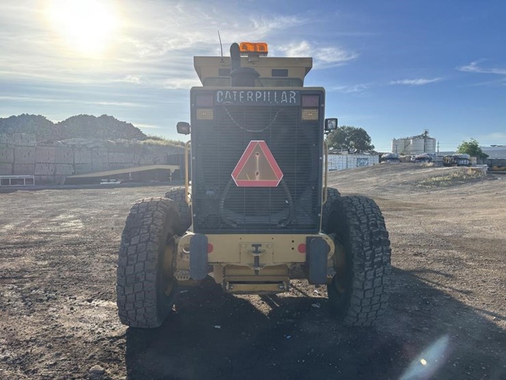 2006-caterpillar-143h-motor-grader-image-8