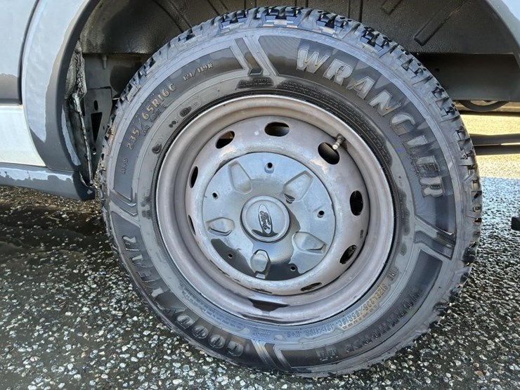 2017-ford-transit-image-5