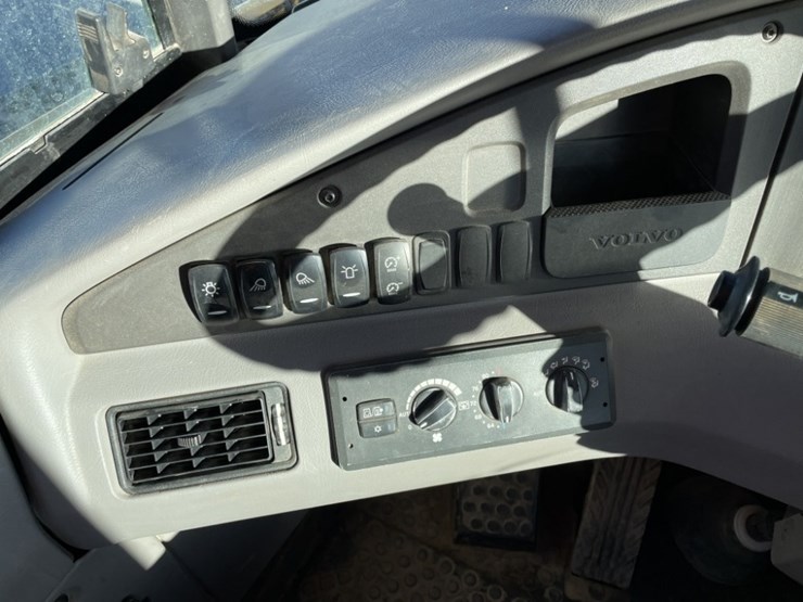 2019-volvo-a45g-image-26