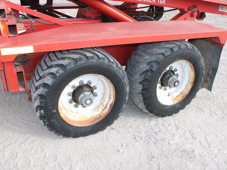 #1064-•-2009-morris-mfg-pro-ag-auto-align-bale-runner-16k-image-29