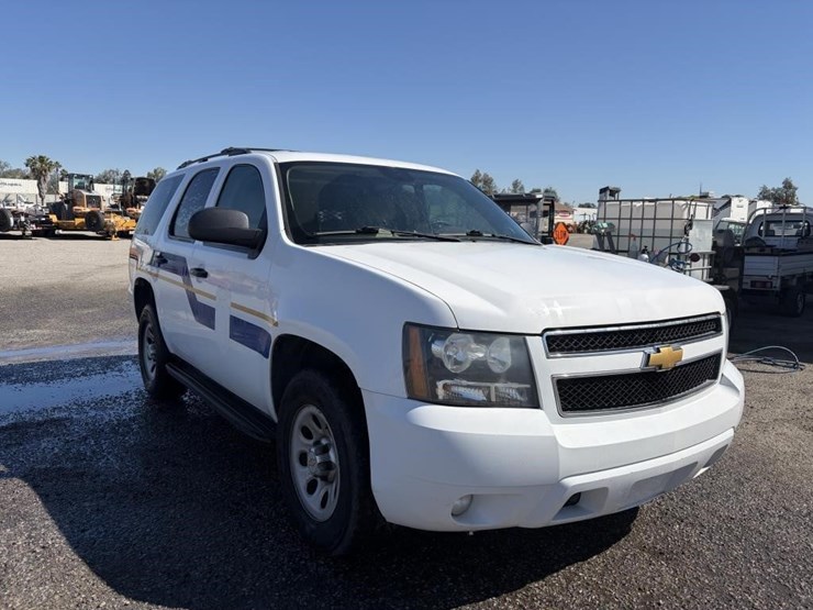 2013-chevrolet-tahoe-image-2