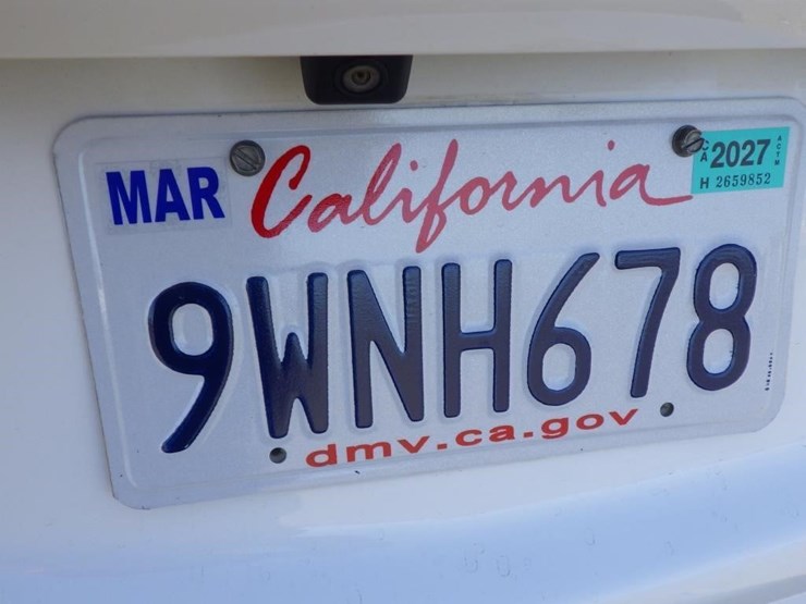 2018-chevrolet-equinox-image-16