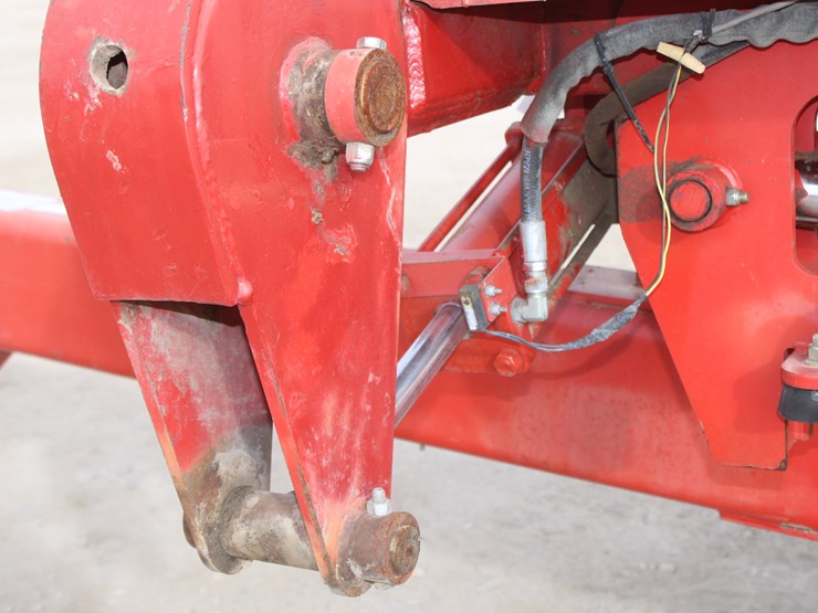 #1064-•-2009-morris-mfg-pro-ag-auto-align-bale-runner-16k-image-27