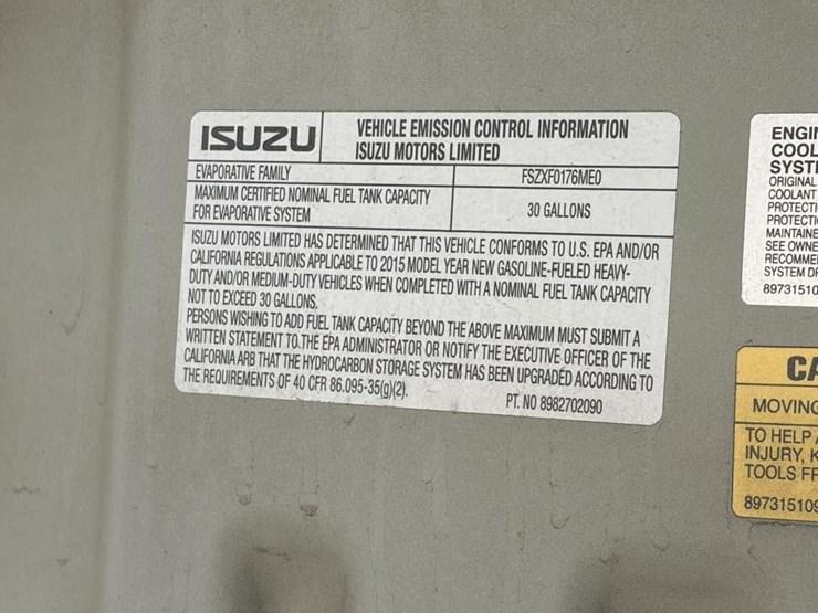 2015-isuzu-npr-image-13