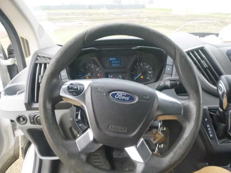 2017-ford-transit-image-10