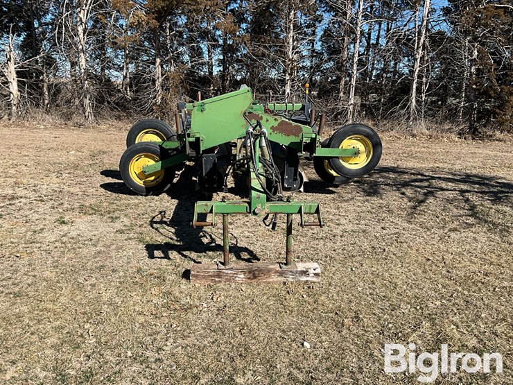 john-deere-7000-image-2