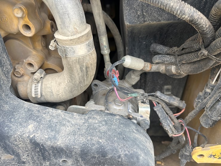 2019-caterpillar-259d3-image-48