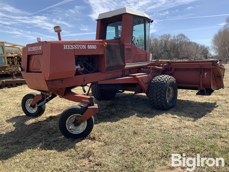 hesston-6550-image-5