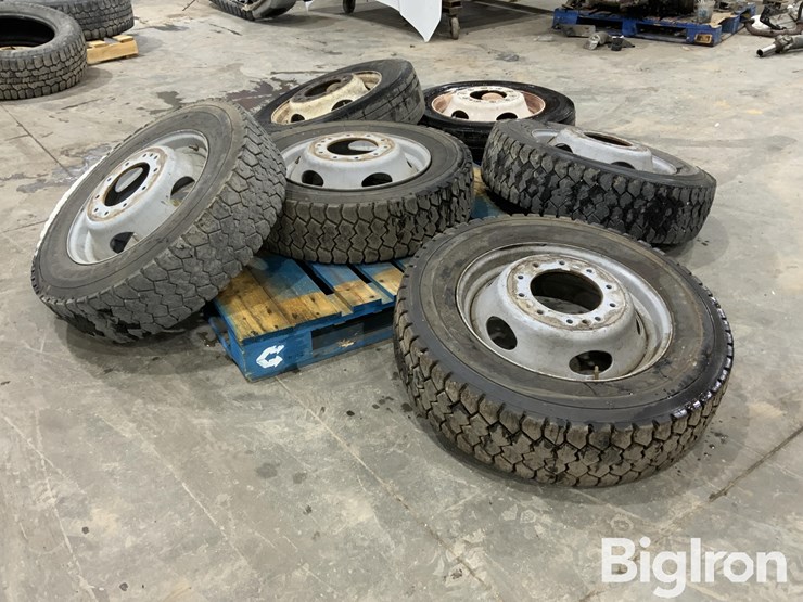 massey-ferguson-730-image-6