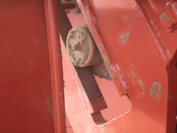 hesston-4910-image-42