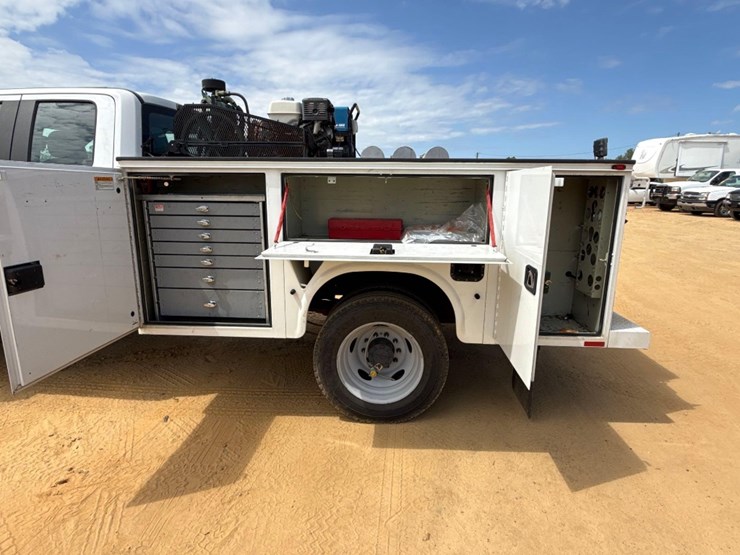 2017-ford-f450-xl-image-18