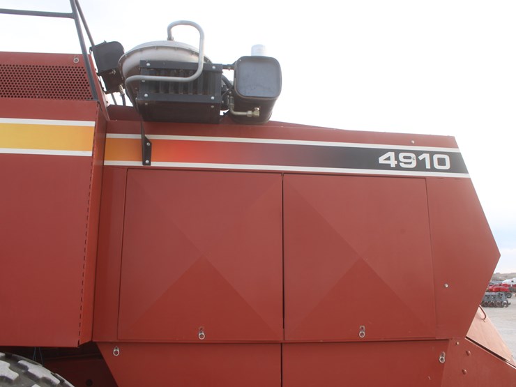 hesston-4910-image-76