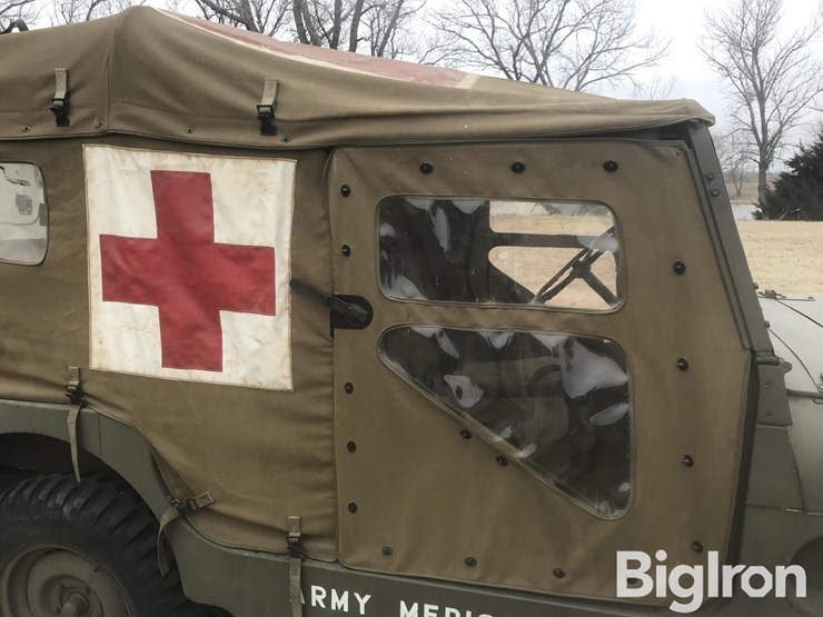 1955-willys-4x4-u.s-army-ambulance-image-16