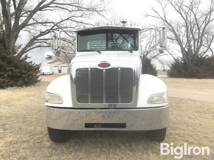 2010-peterbilt-337-image-2