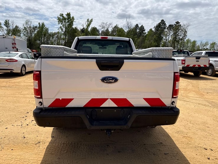 2019-ford-f150-xl-image-5