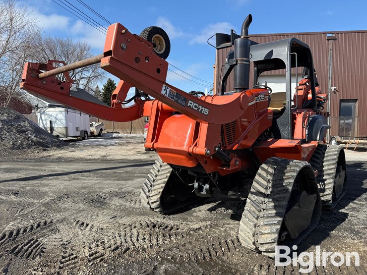 2012-ditch-witch-rt115-quad-image-15