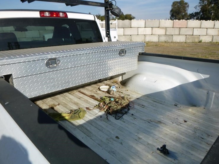 2014-dodge-1500-image-23