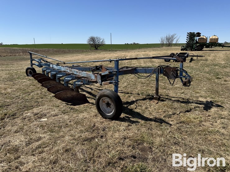 6-bottom-plow-image-1