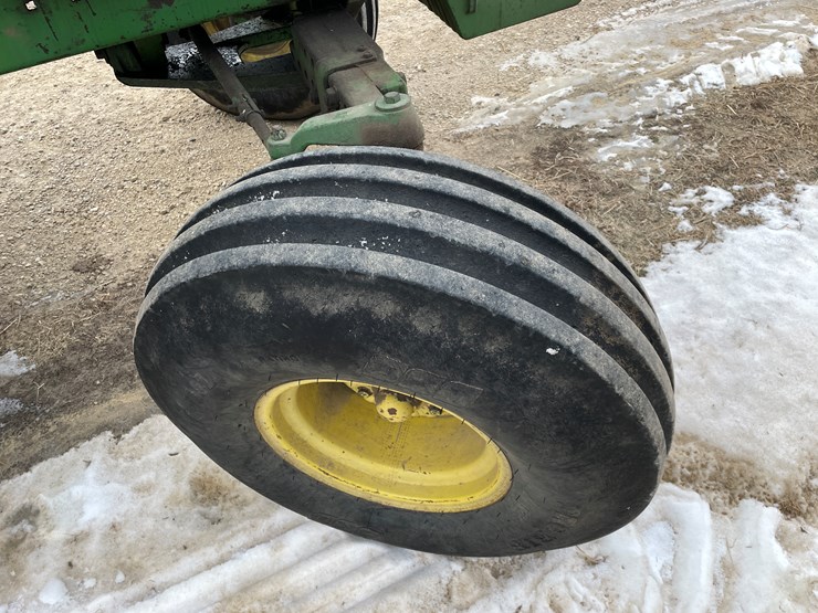 john-deere-4440-image-10