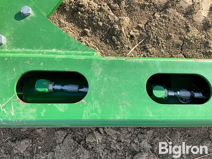 john-deere-60-image-12