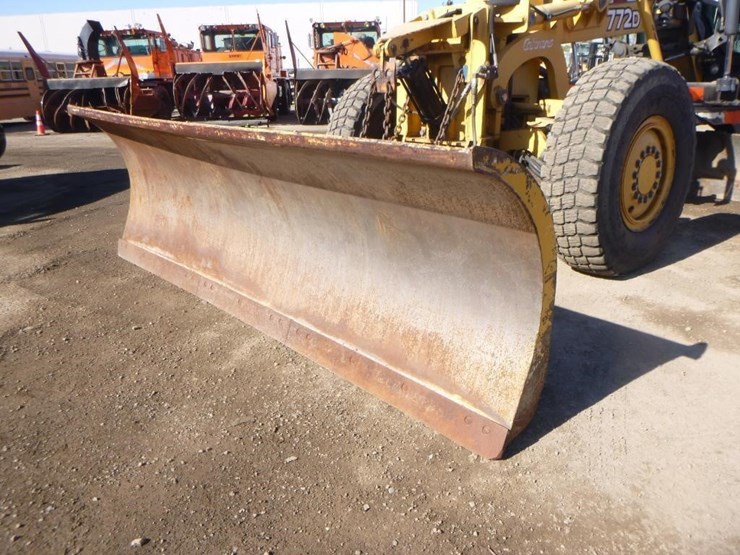 2008-deere-772d-image-9