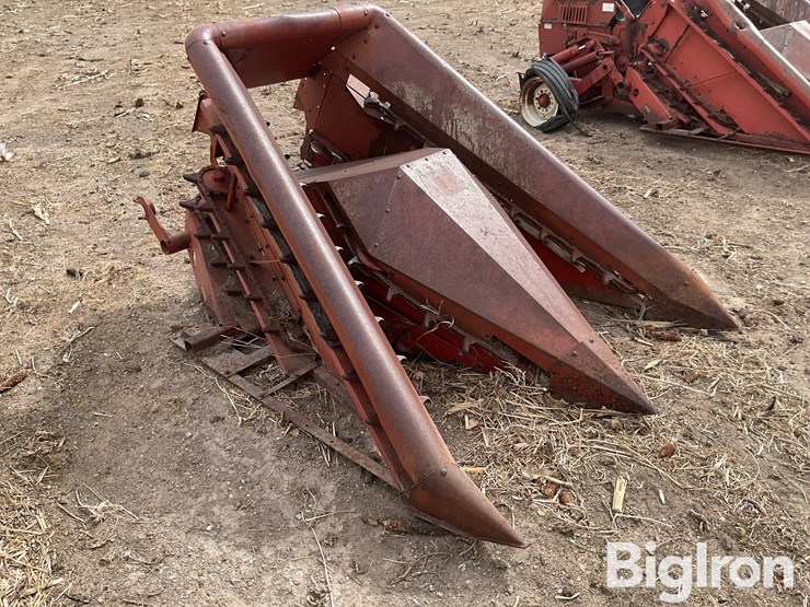 international-555-image-3