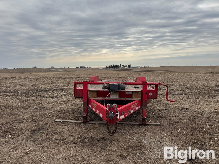 2015-pj-trailer-mfg-co-22'-tilt-deck-trailer-image-2