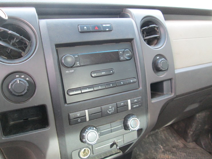 2010-ford-f150-image-32