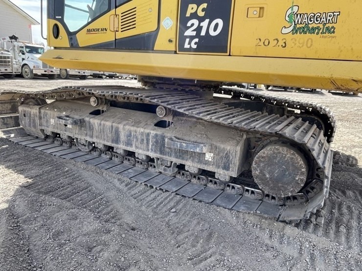 2013-komatsu-pc210-lc-10-image-25