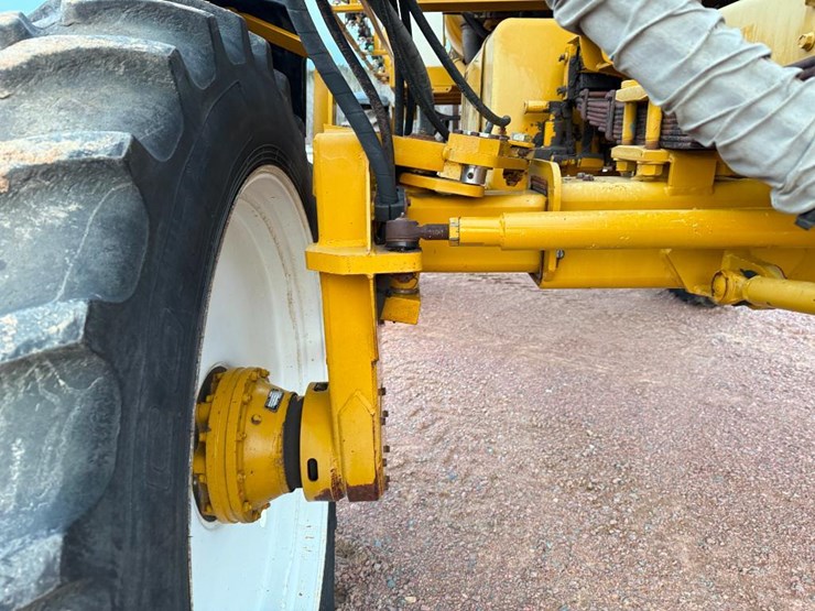 ag-chem-rogator-664-image-27