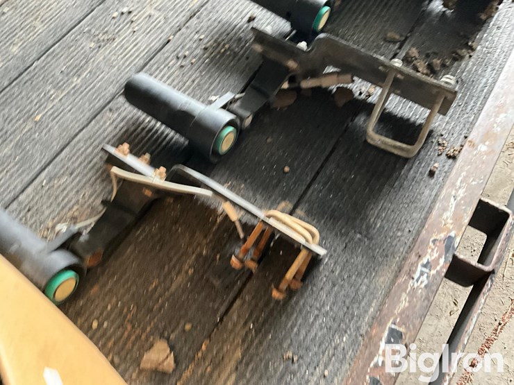 case-ih-ultra-glide-boom-height-system-image-2