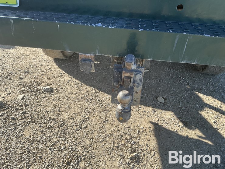 2011-chevrolet-k2500-image-10